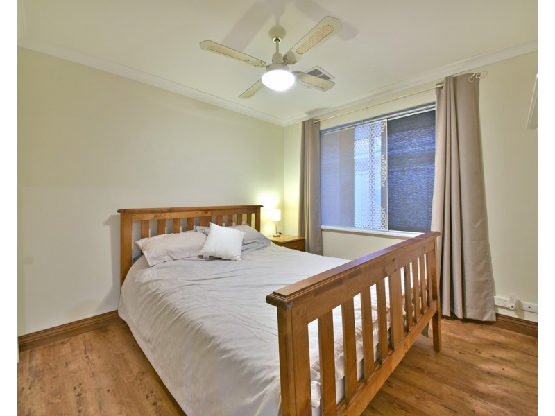 17 Macalpine Retreat, Kinross WA 6028