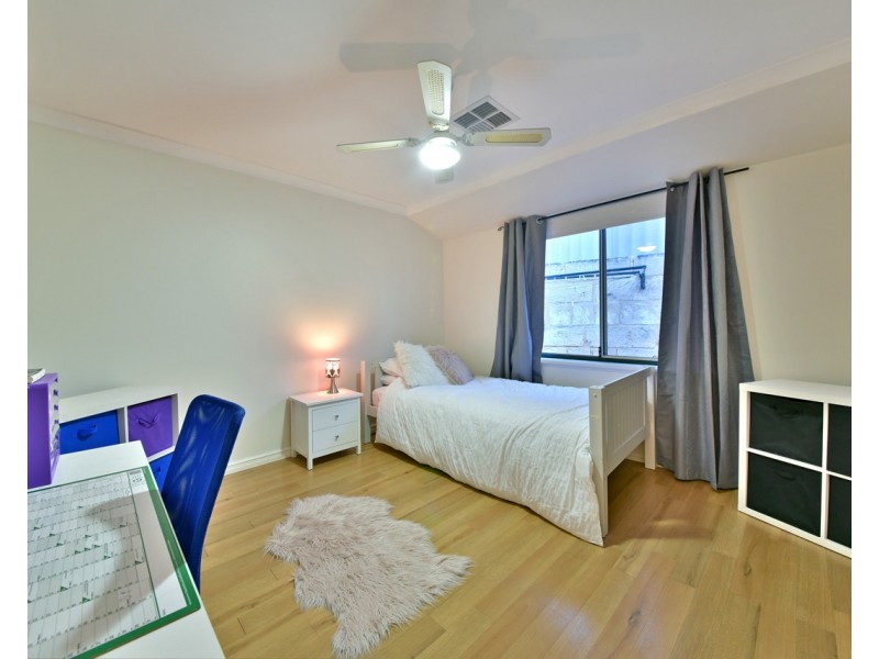 17 Macalpine Retreat, Kinross WA 6028