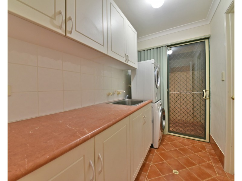 17 Macalpine Retreat, Kinross WA 6028