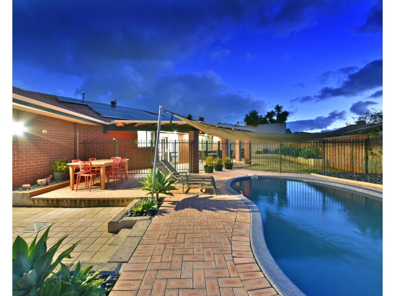 17 Macalpine Retreat, Kinross WA 6028