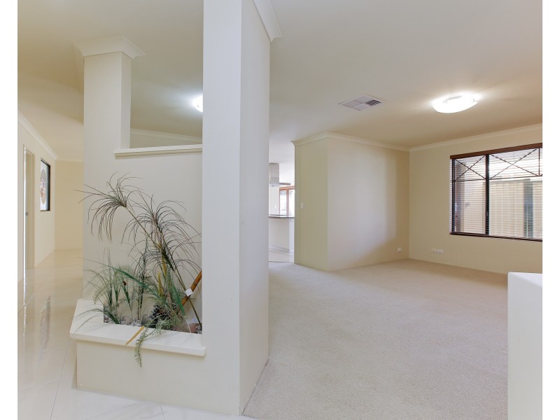 33 Tauranga Retreat, Mindarie WA 6030