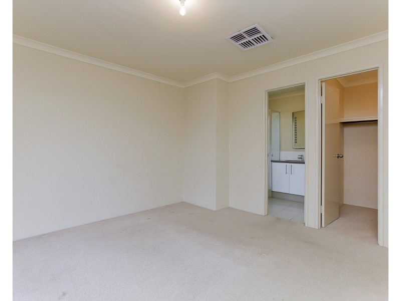 33 Tauranga Retreat, Mindarie WA 6030