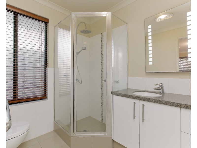 33 Tauranga Retreat, Mindarie WA 6030