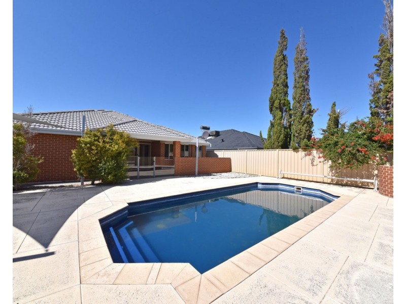 2 Agnes Way, Quinns Rocks WA 6030
