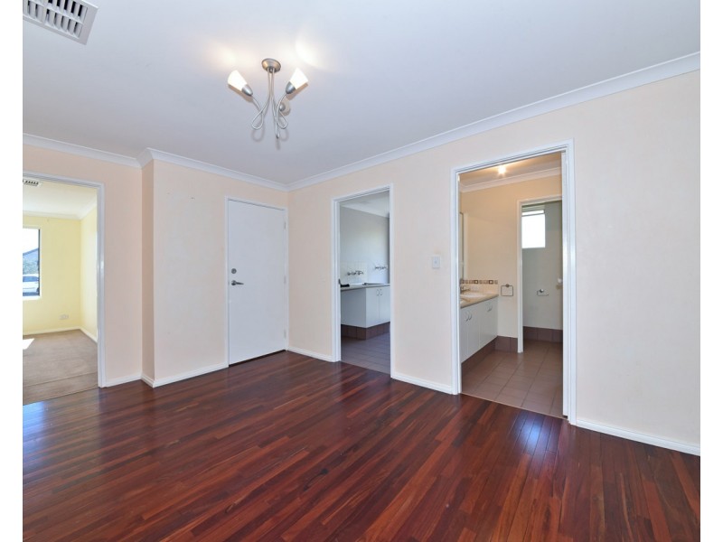 2 Agnes Way, Quinns Rocks WA 6030