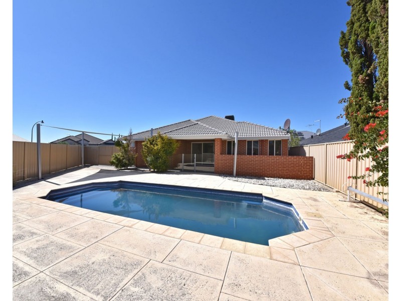 2 Agnes Way, Quinns Rocks WA 6030