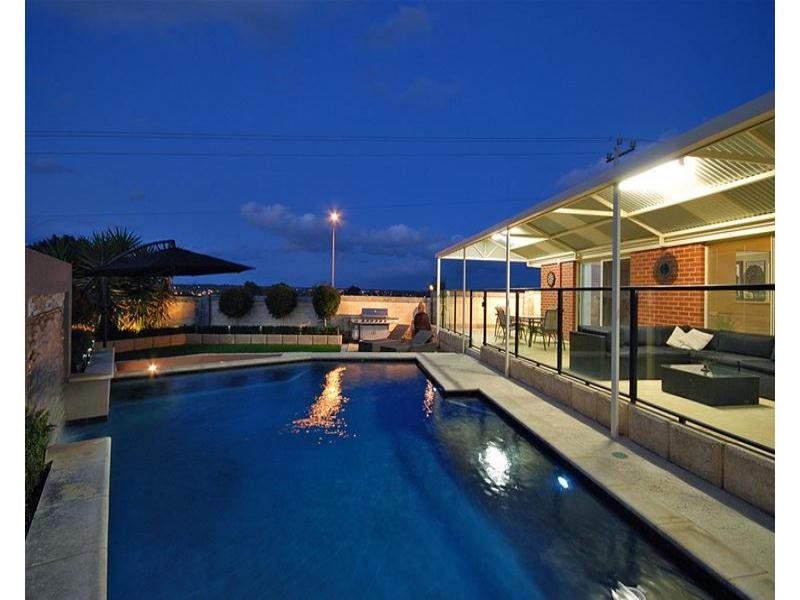 1 Bodrum Crescent, Mindarie WA 6030