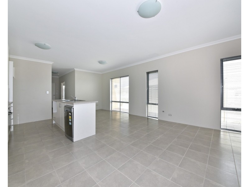 5/15 Titian Way, Tapping WA 6065