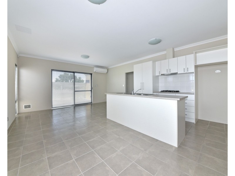5/15 Titian Way, Tapping WA 6065
