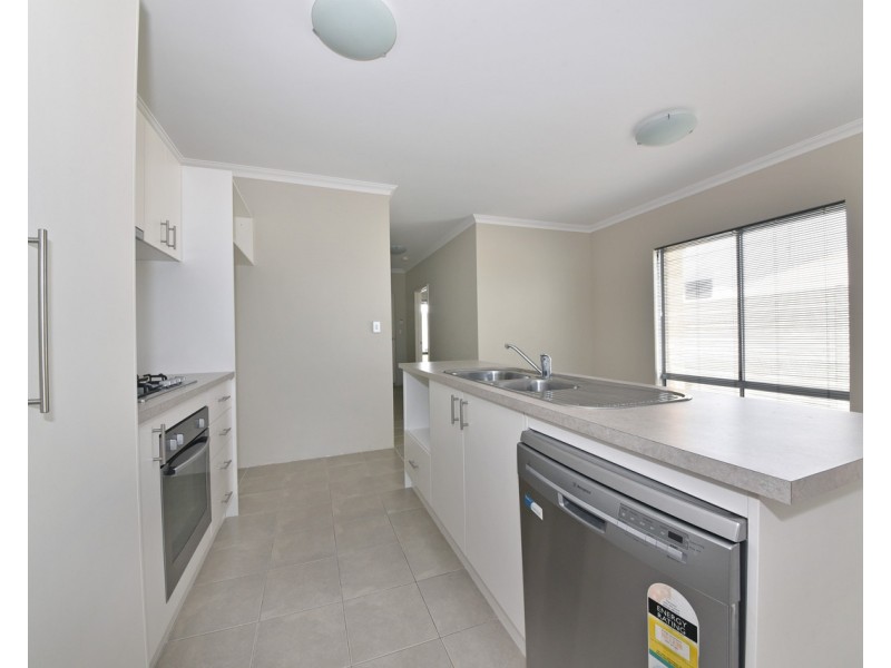 5/15 Titian Way, Tapping WA 6065