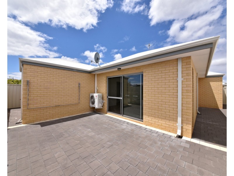 5/15 Titian Way, Tapping WA 6065