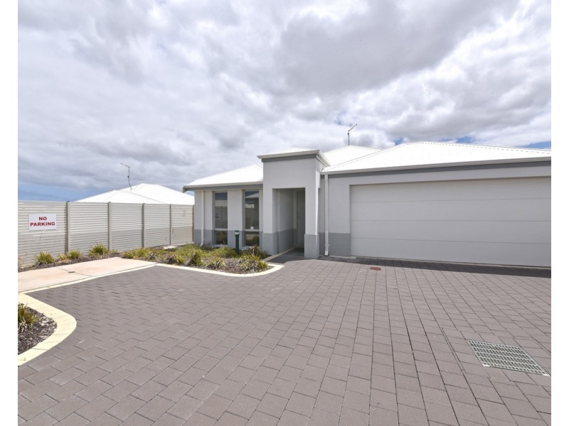 5/15 Titian Way, Tapping WA 6065