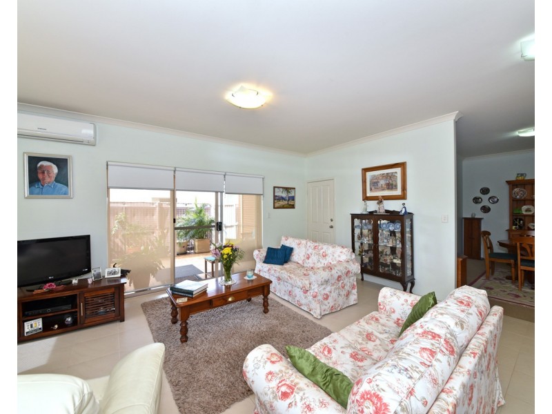 2 Baldwin Link, Butler WA 6036