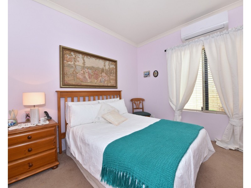 2 Baldwin Link, Butler WA 6036