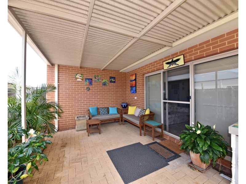 2 Baldwin Link, Butler WA 6036