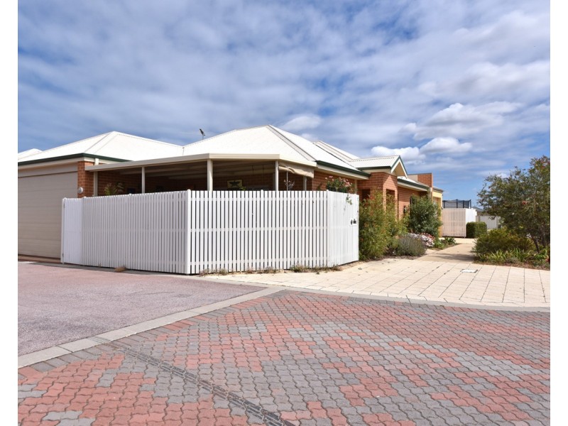 2 Baldwin Link, Butler WA 6036