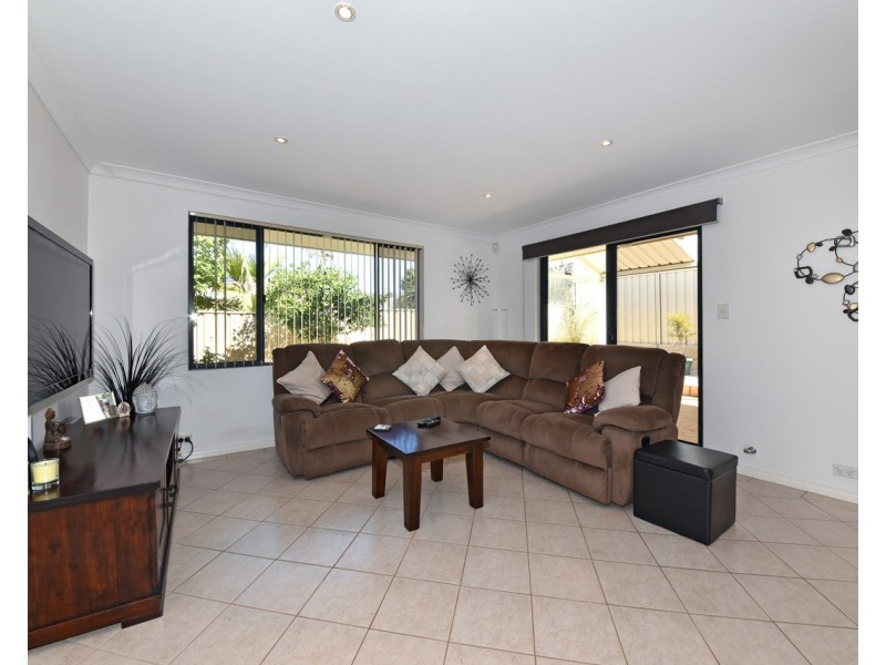 92 Roxburgh Circle, Kinross WA 6028