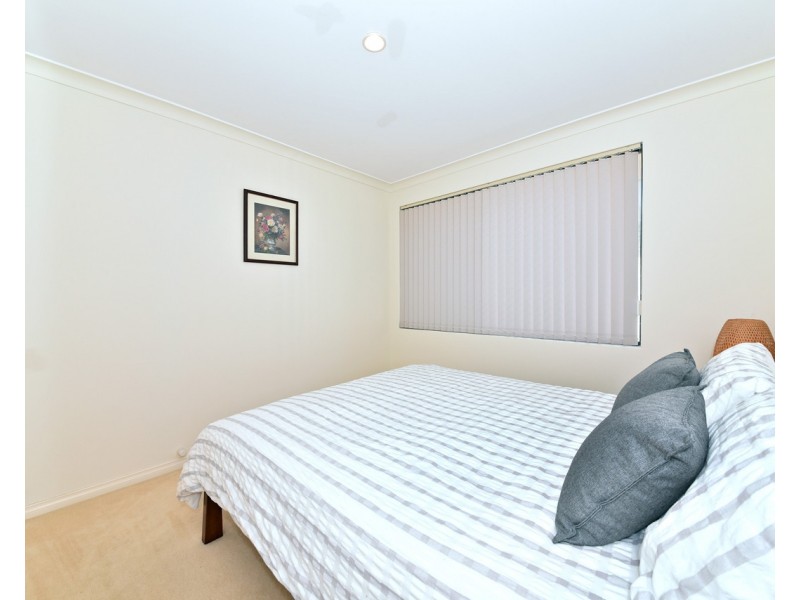 92 Roxburgh Circle, Kinross WA 6028