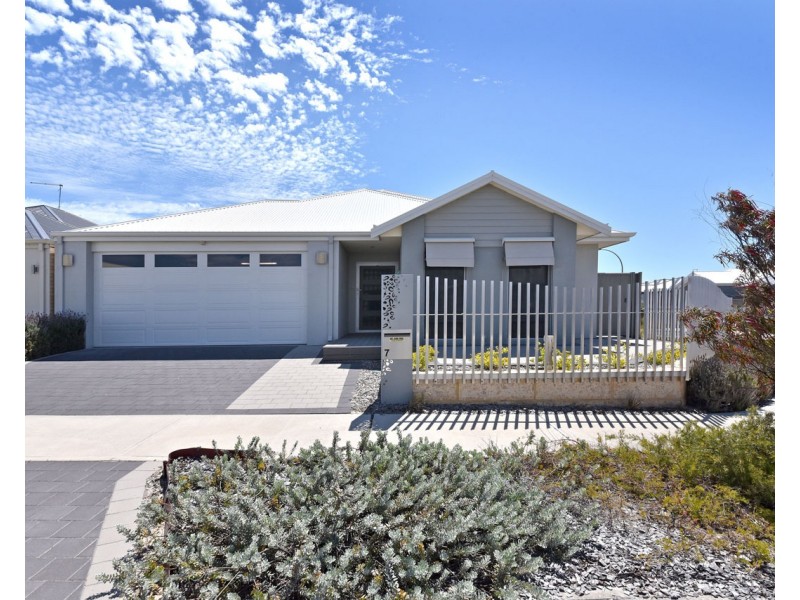 7 Ecru Street, Eglinton WA 6034