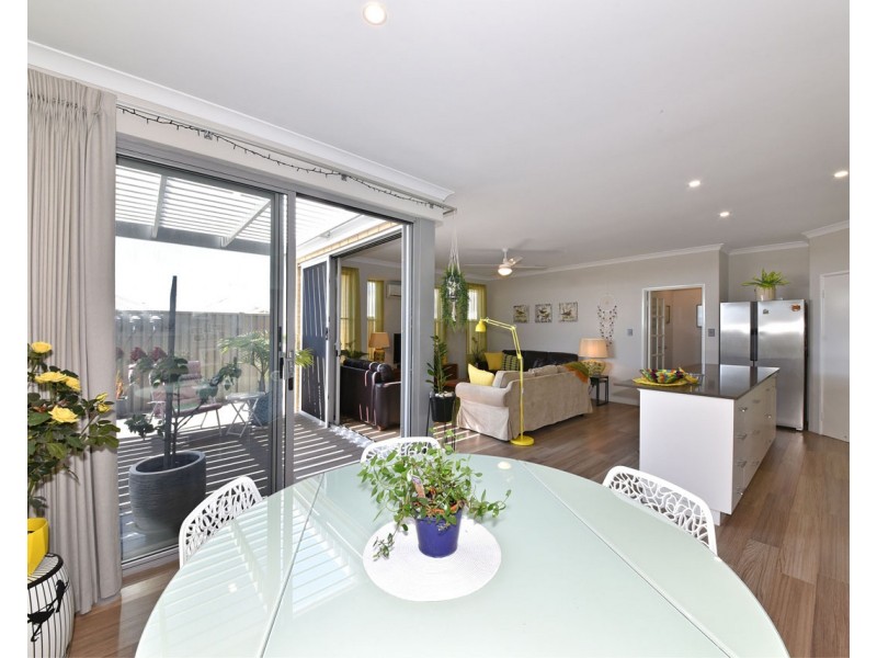 7 Ecru Street, Eglinton WA 6034