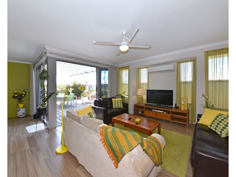 7 Ecru Street, Eglinton WA 6034