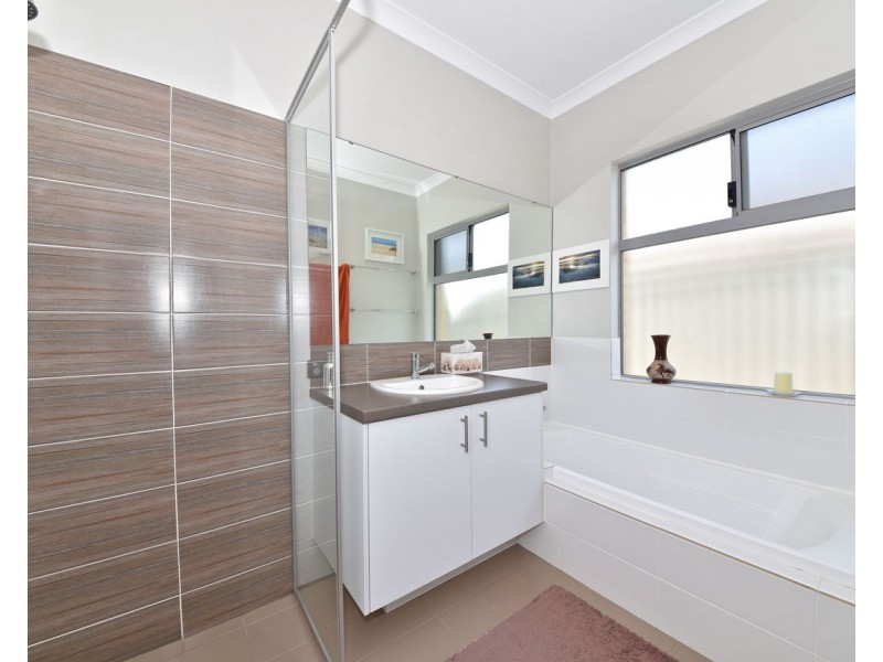 7 Ecru Street, Eglinton WA 6034