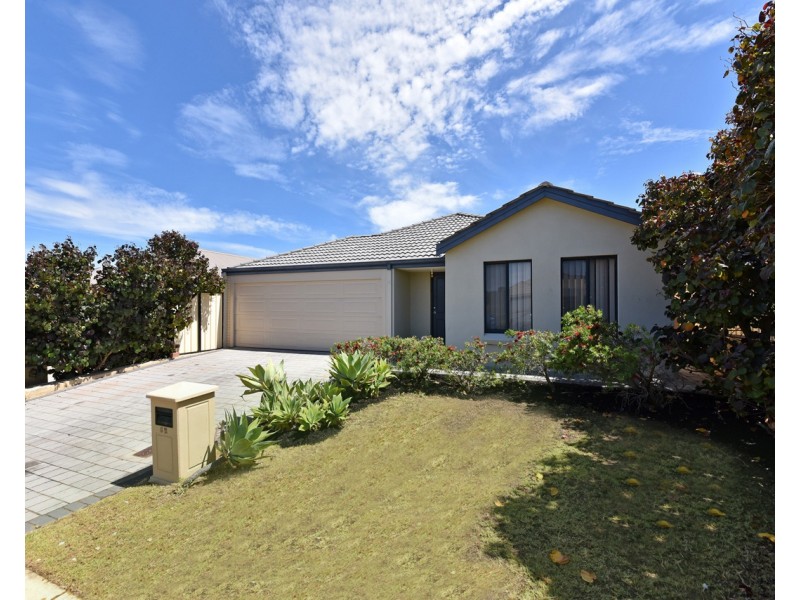 62 Somerly Drive, Clarkson WA 6030