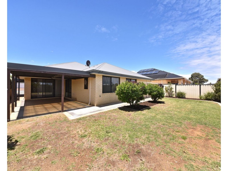 17 Beachtown Vista, Clarkson WA 6030