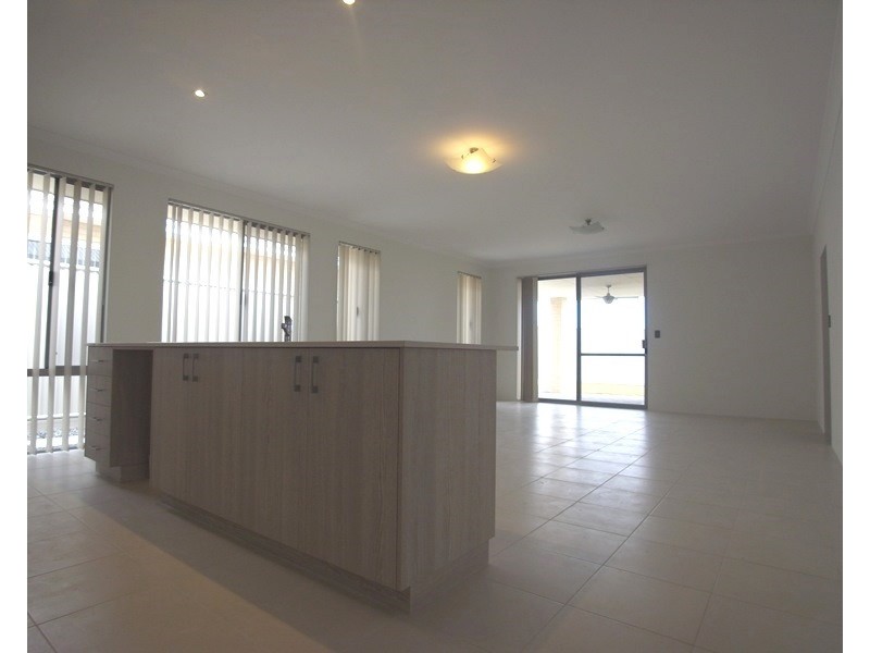 12  Amsterdam Crescent, Alkimos WA 6038