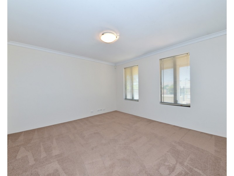 10 Somerly Drive, Clarkson WA 6030