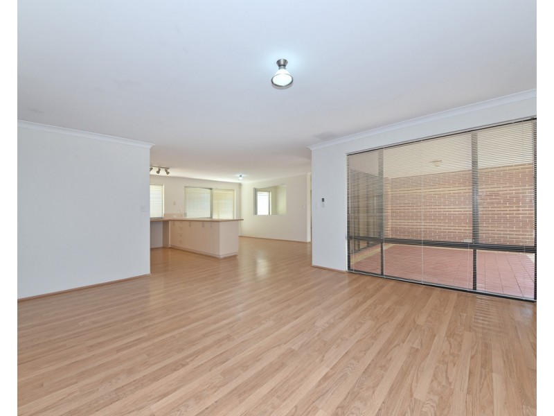 10 Somerly Drive, Clarkson WA 6030