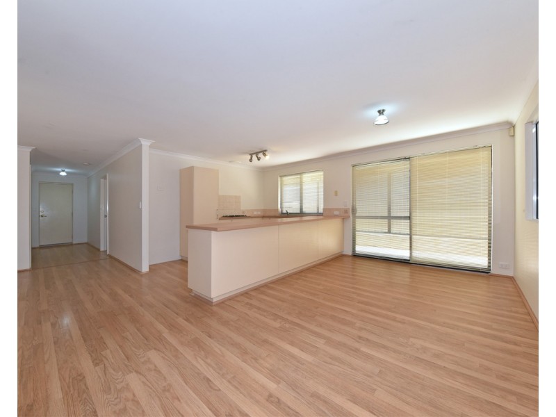 10 Somerly Drive, Clarkson WA 6030