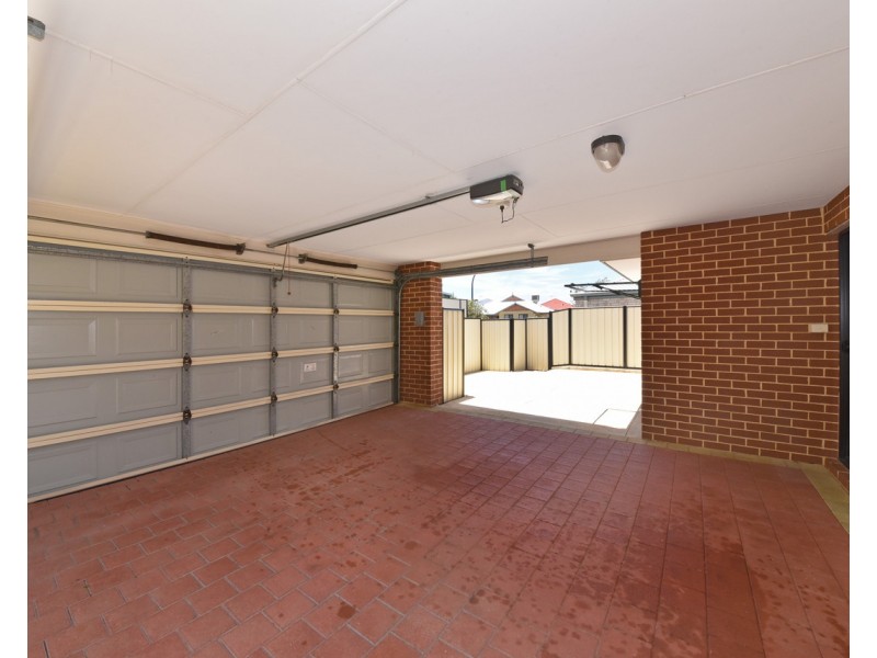 10 Somerly Drive, Clarkson WA 6030