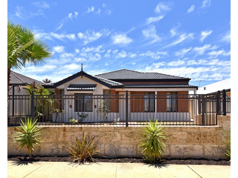 10 Somerly Drive, Clarkson WA 6030