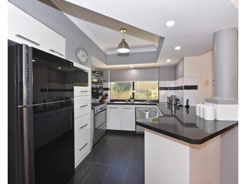 3 Lautoka Rise, Mindarie WA 6030