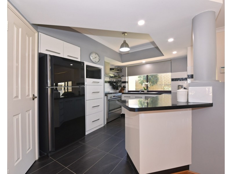 3 Lautoka Rise, Mindarie WA 6030