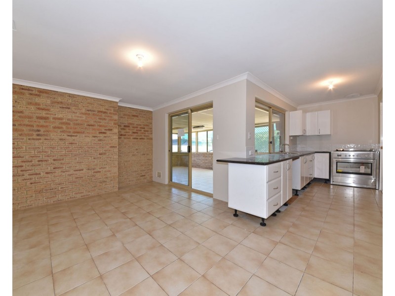 29 Turnatt Way, Wanneroo WA 6065