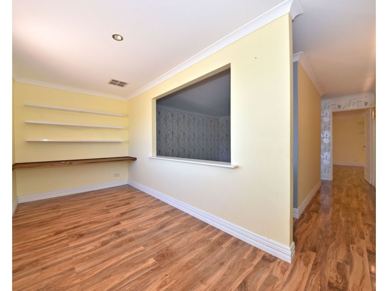 12 Reigate Way, Butler WA 6036