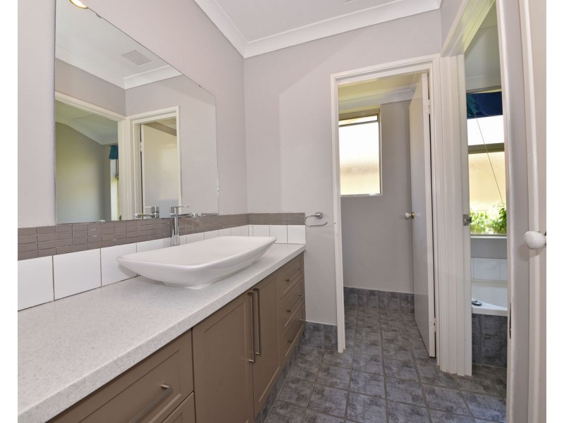 12 Reigate Way, Butler WA 6036