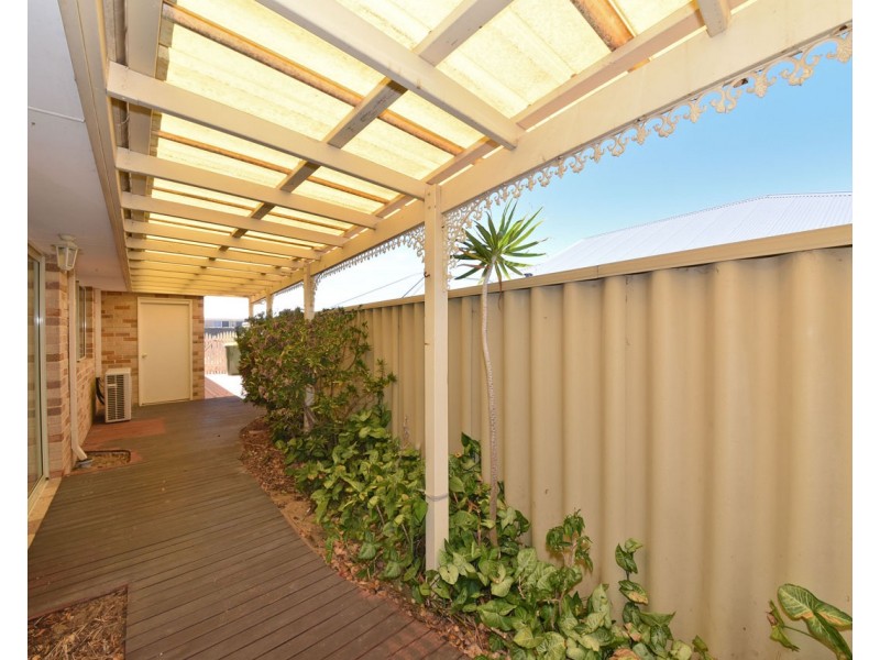 12 Reigate Way, Butler WA 6036