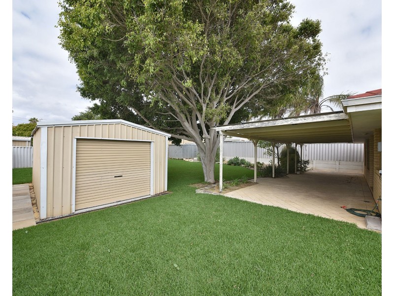16 Tapping Way, Quinns Rocks WA 6030