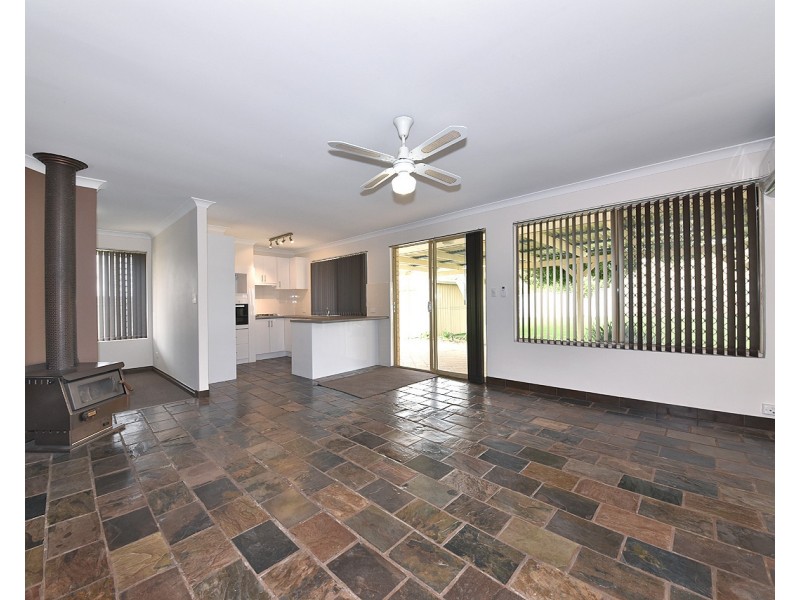16 Tapping Way, Quinns Rocks WA 6030
