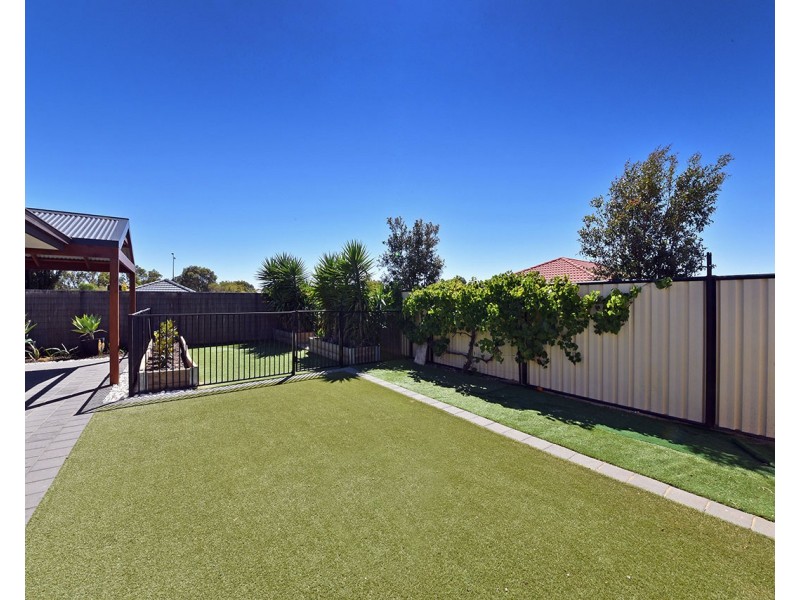 8 Cylinders Loop, Clarkson WA 6030