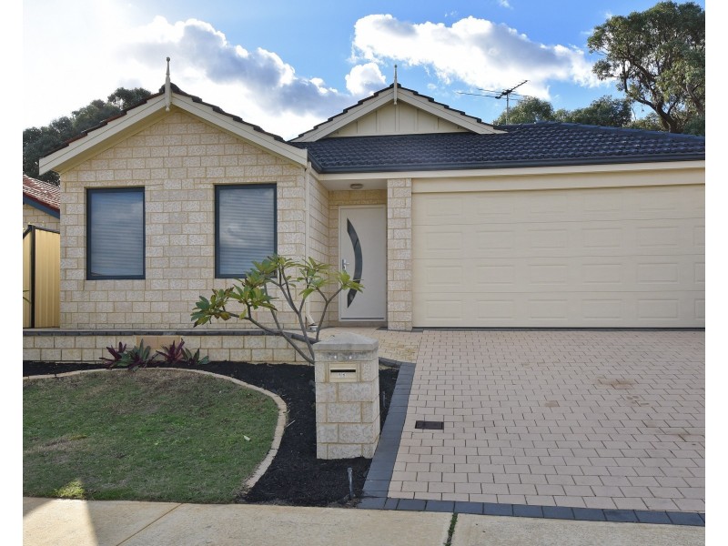 11 Tuxedo Link, Clarkson WA 6030