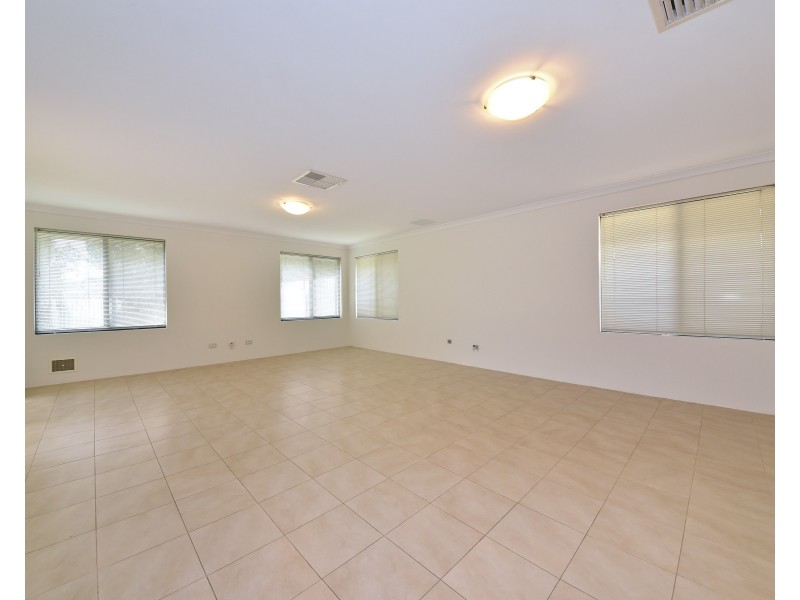 11 Tuxedo Link, Clarkson WA 6030