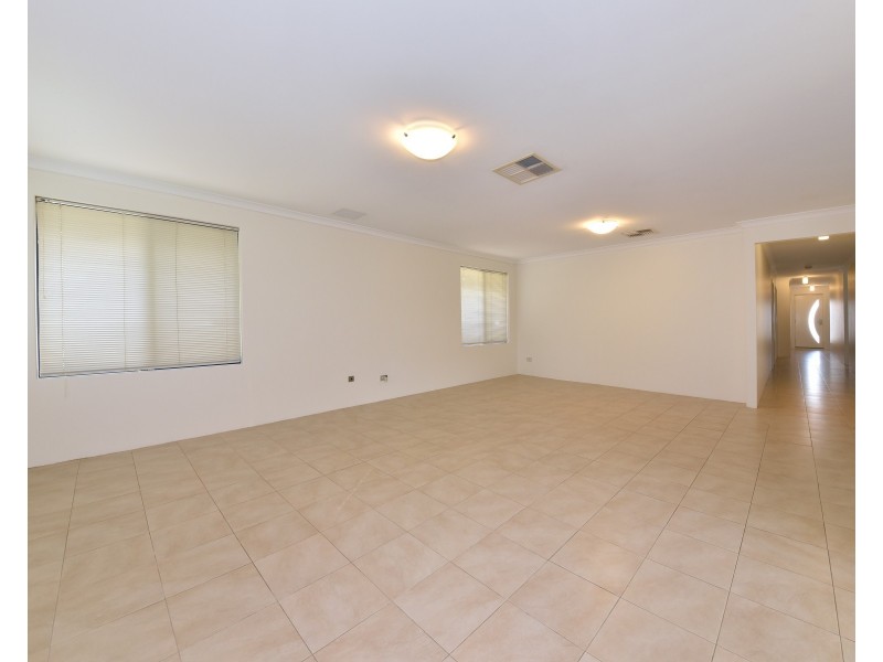 11 Tuxedo Link, Clarkson WA 6030