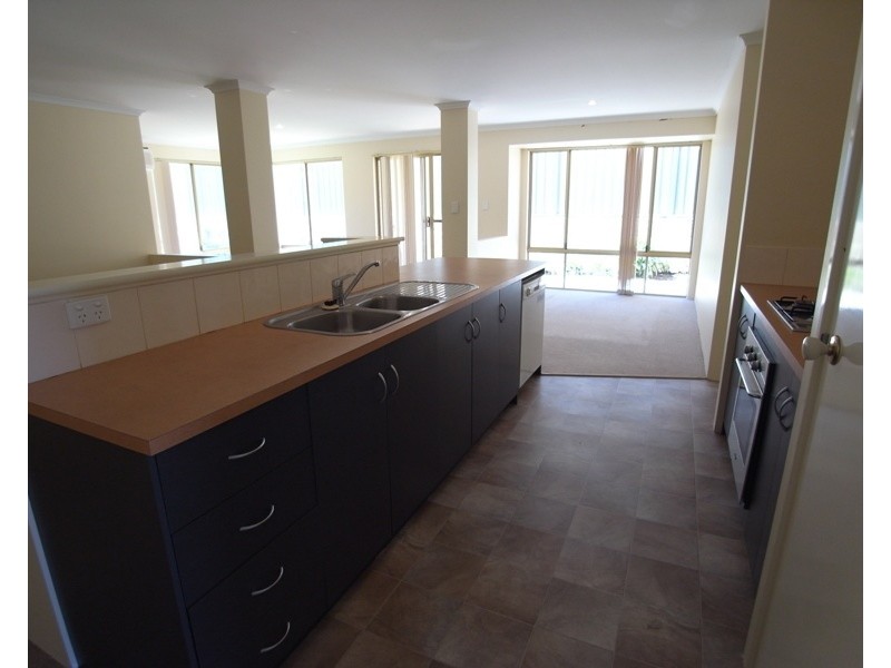 6 Grand Paradiso Parade, Merriwa WA 6030