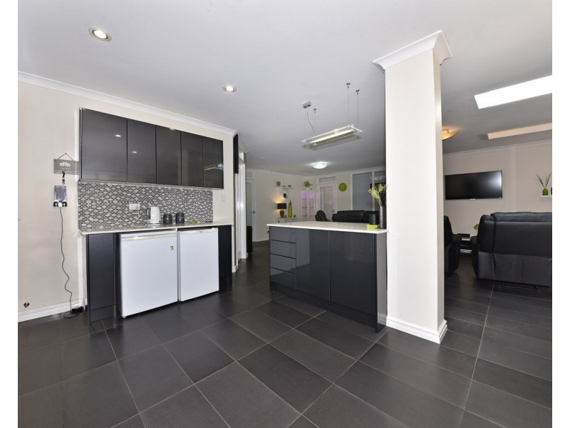 9 Kyara Court, Clarkson WA 6030