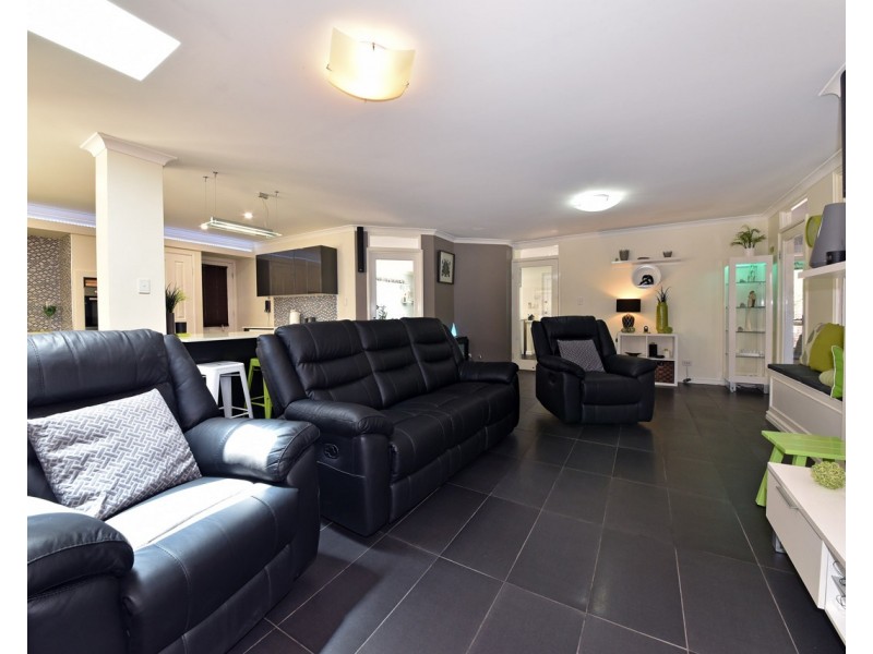 9 Kyara Court, Clarkson WA 6030