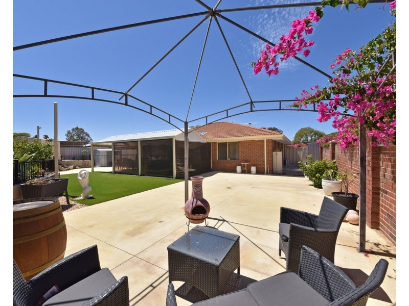 9 Kyara Court, Clarkson WA 6030